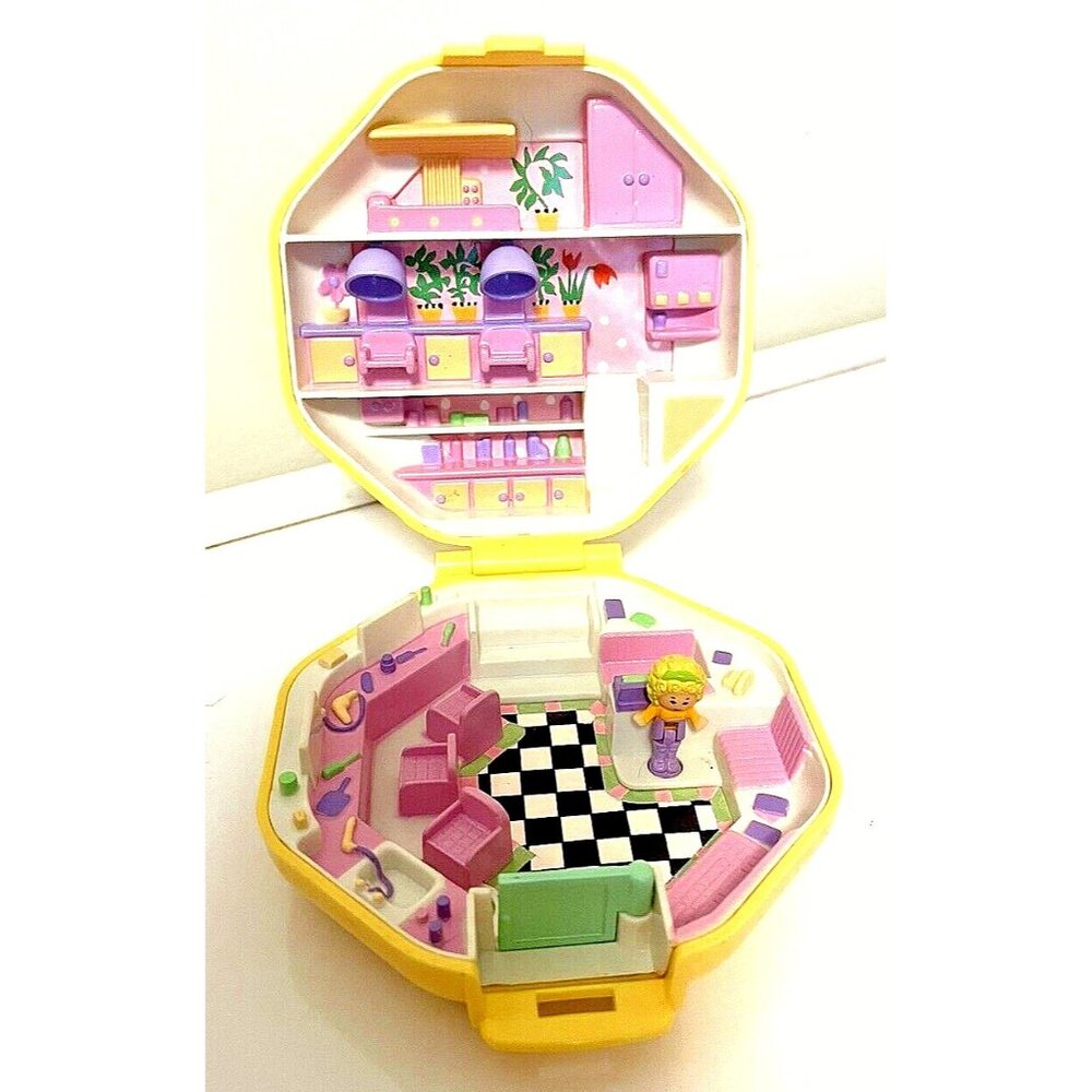 Vintage 1990 Bluebird Polly Pocket Polly’s Hairdressing Hair Salon with Doll